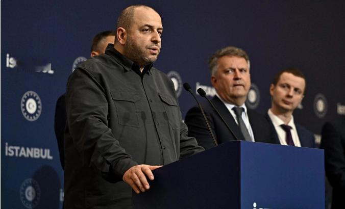 乌代表团赴美急谈，莫斯科才是真正牌局！

泽连斯基又在赌，派乌梅罗夫去美国谈停火