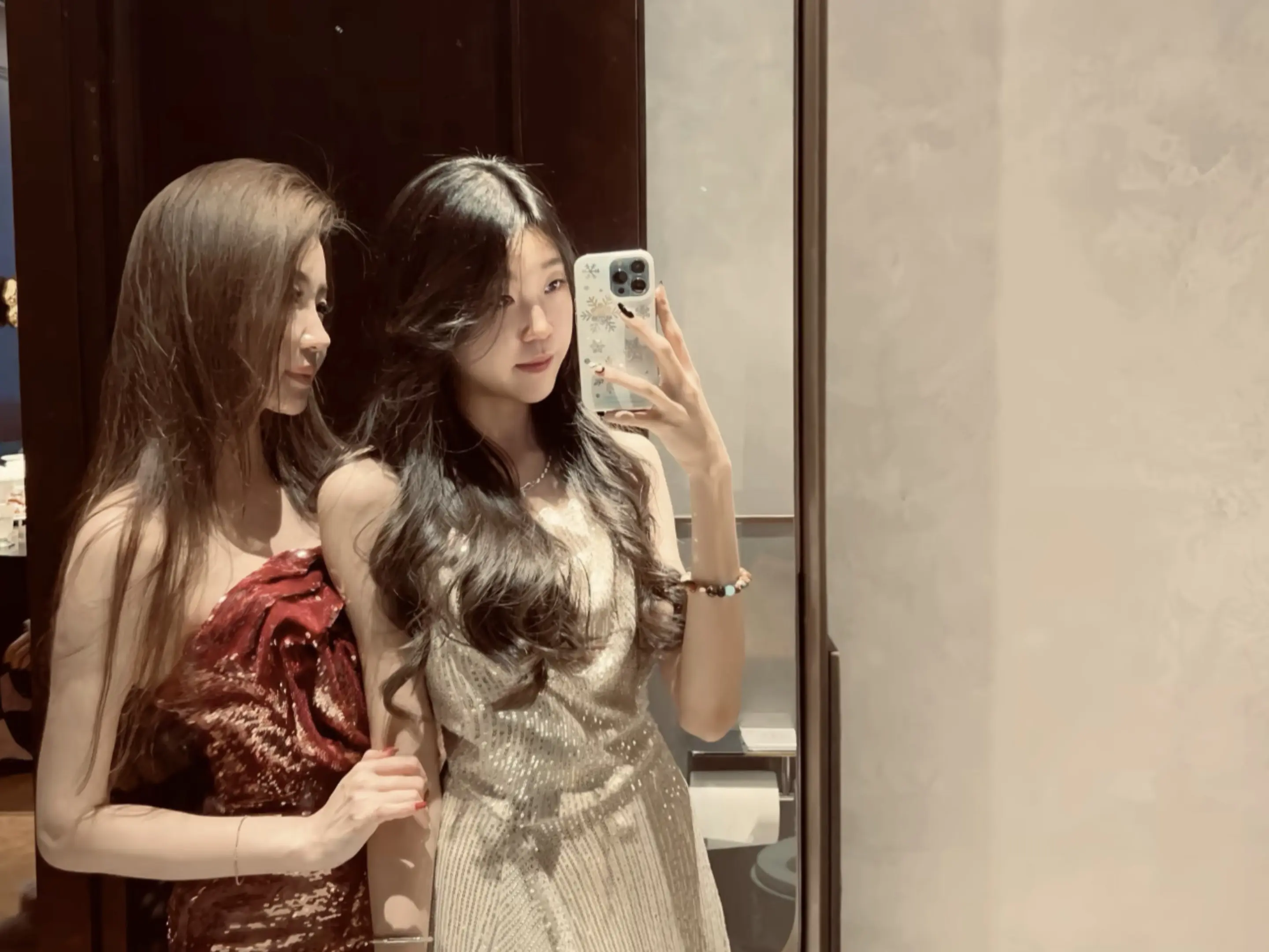 我遇见一个美丽的女孩 我叫她一声妈妈 她便爱了我一辈子