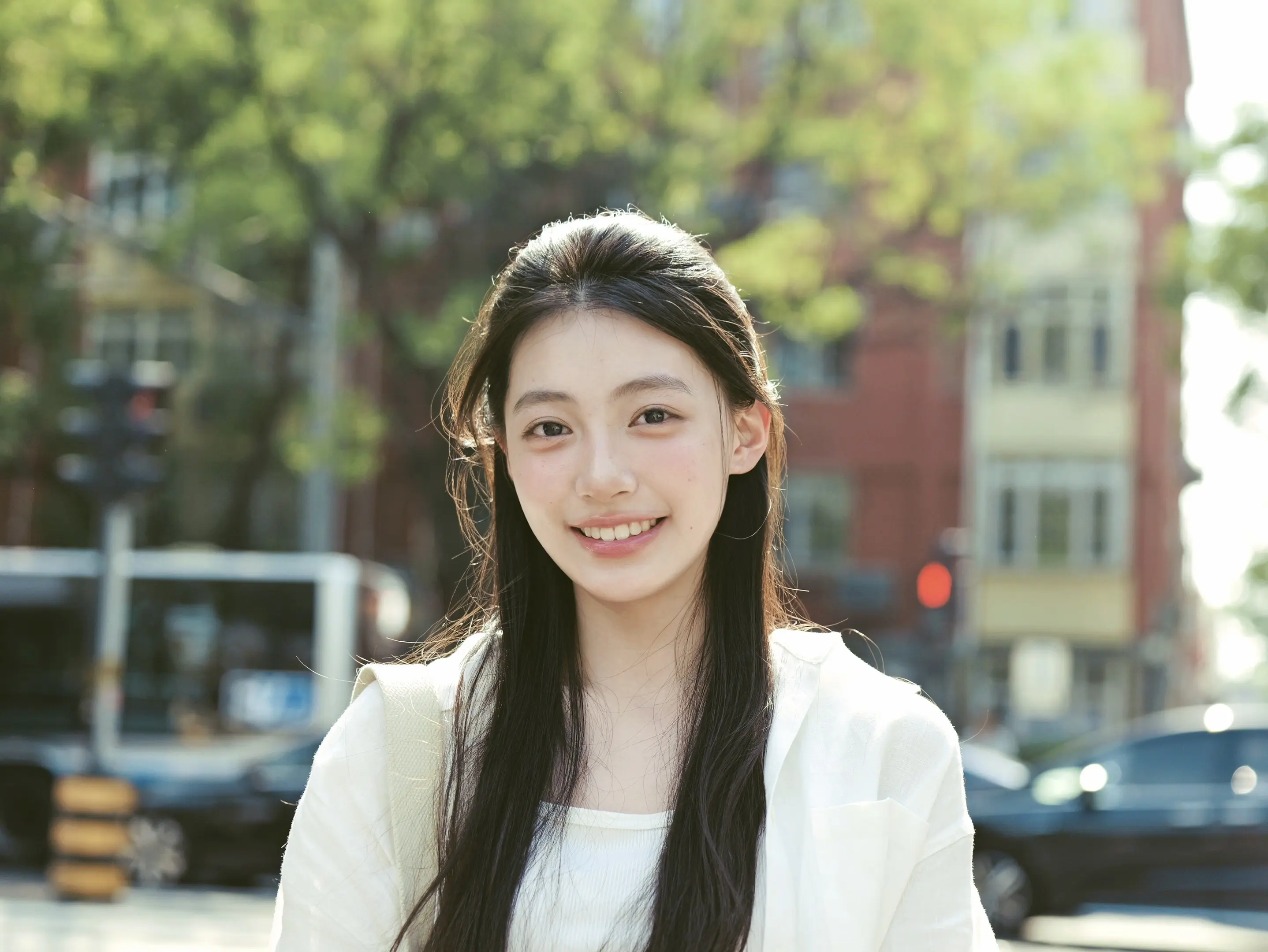 白色系穿搭 青春女大穿搭 校园氛围感照片