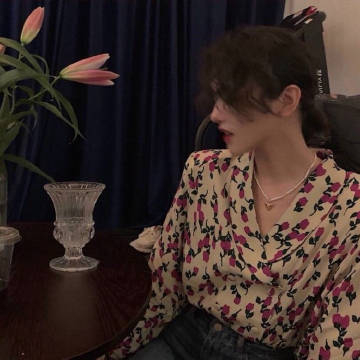 不要带着情绪过夜，也不要去预知明天的烦恼。 