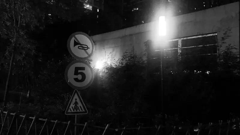 城市噪音真成公害了，谁懂啊！2020 年全国相关部门受理环境噪声投诉举报约 20