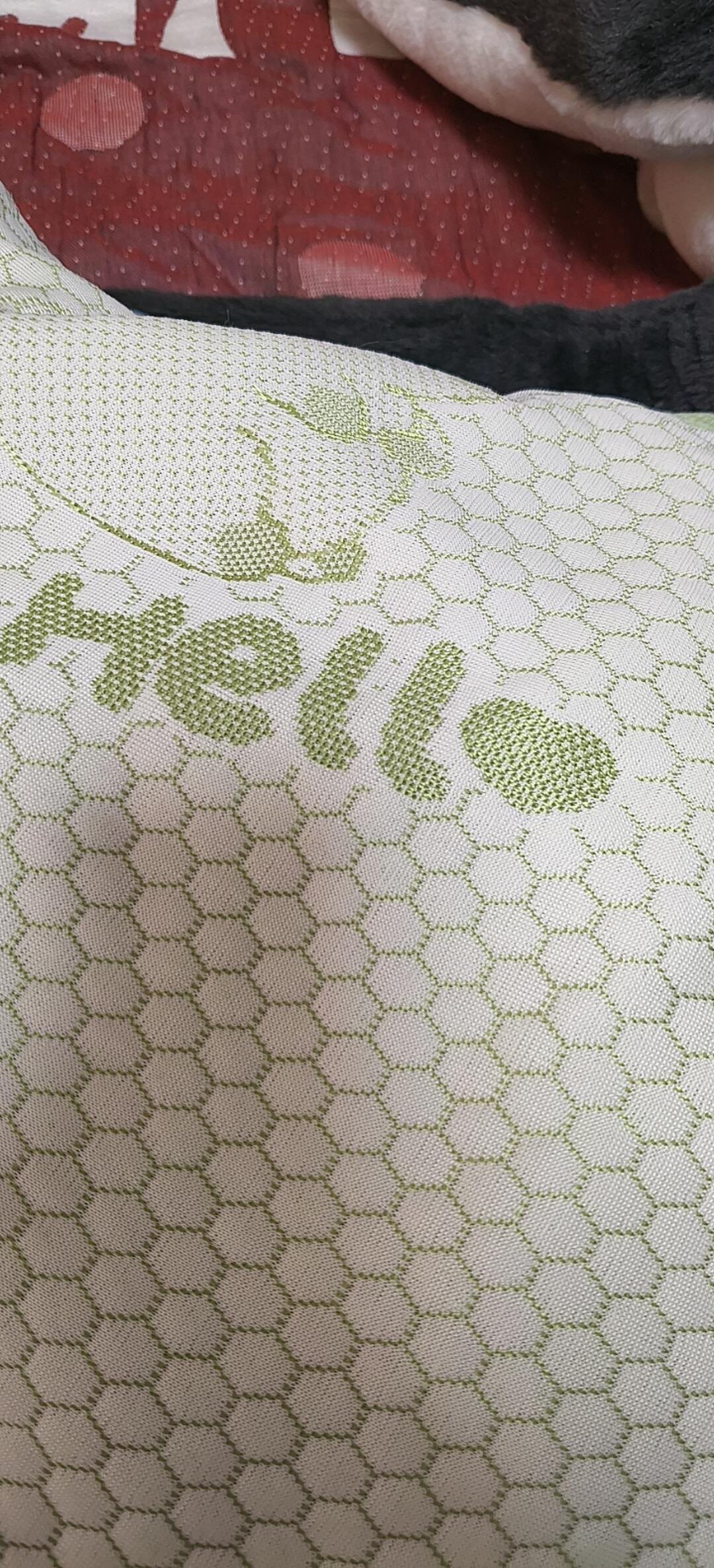 还是建议厂商如果做hello的不要把最后一个o做成别的图案不然看起来像高高兴兴的