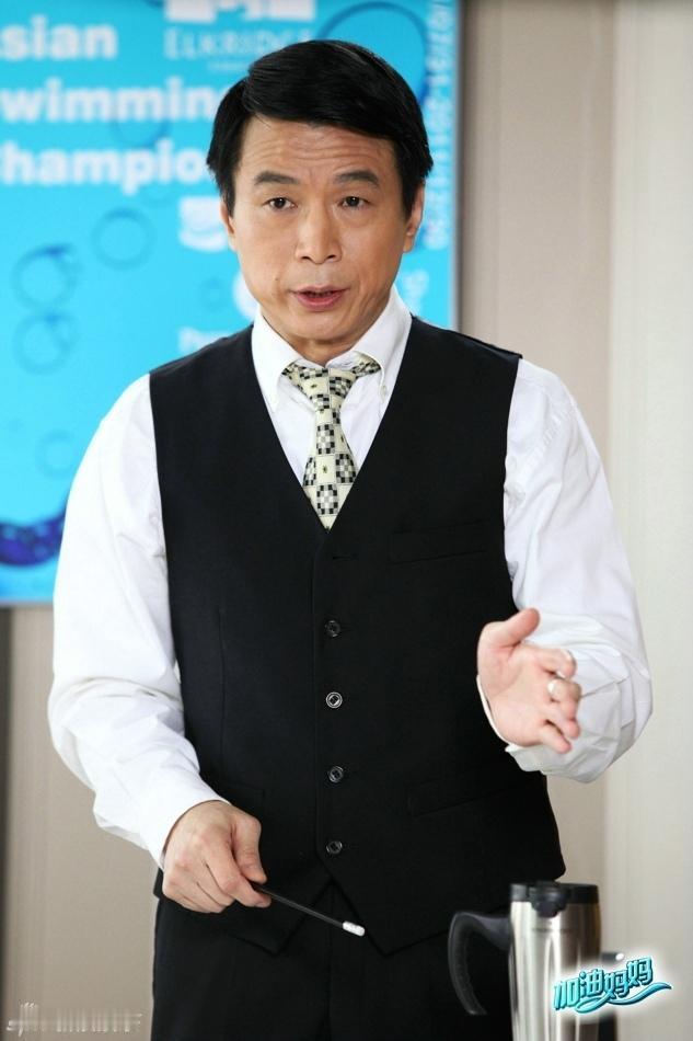 演员李天柱说。我以前念的是电机，居然在短短的一个暑假之内让我的人生有了一个转折点