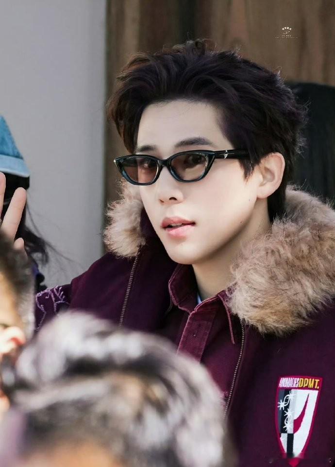 谁懂啊！《现在就出发4》最戳我的从来不是游戏，是熟人局里不用装的松弛感。吵吵闹闹