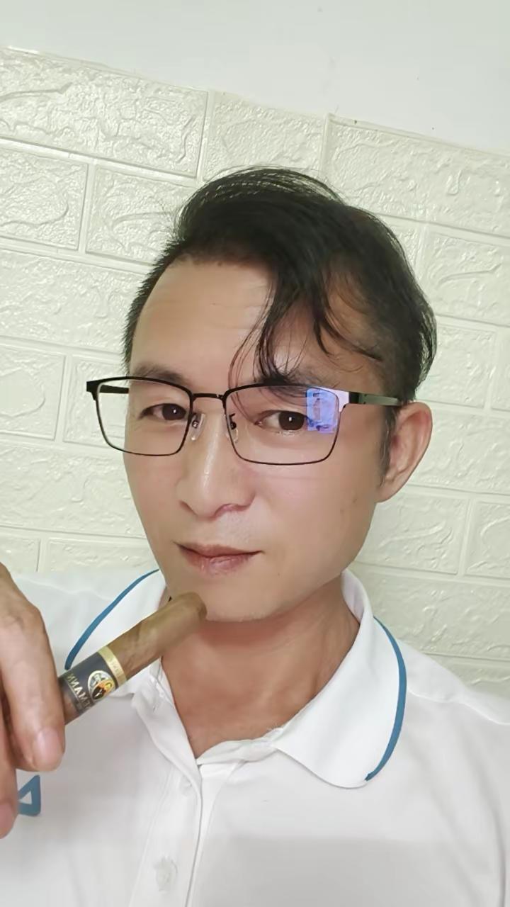 人生该认真就认真，该松弛的时候就要放开。