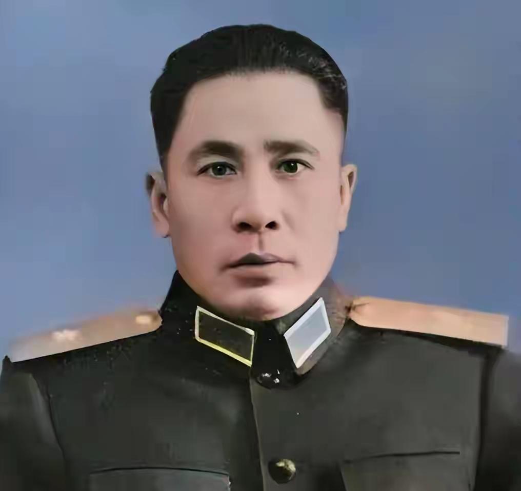 身经百战的少将，熬过枪林弹雨，却在钓鱼时被巨浪带走，令人扼腕
提起邱蔚这个名字，