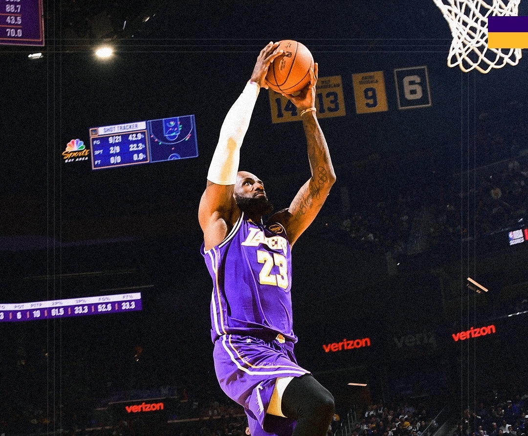 半场结束，湖人53-49勇士，艾顿能不能硬？詹姆斯11投7中得到18分3篮板2助