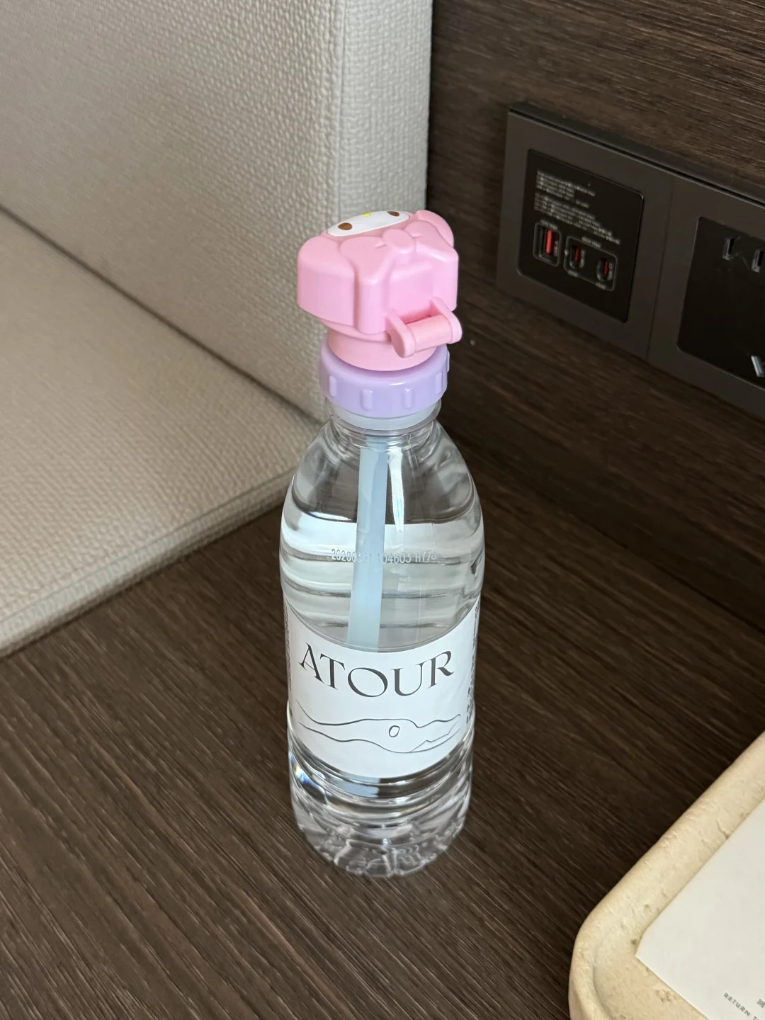 有了吸管盖子喝水都变多了
