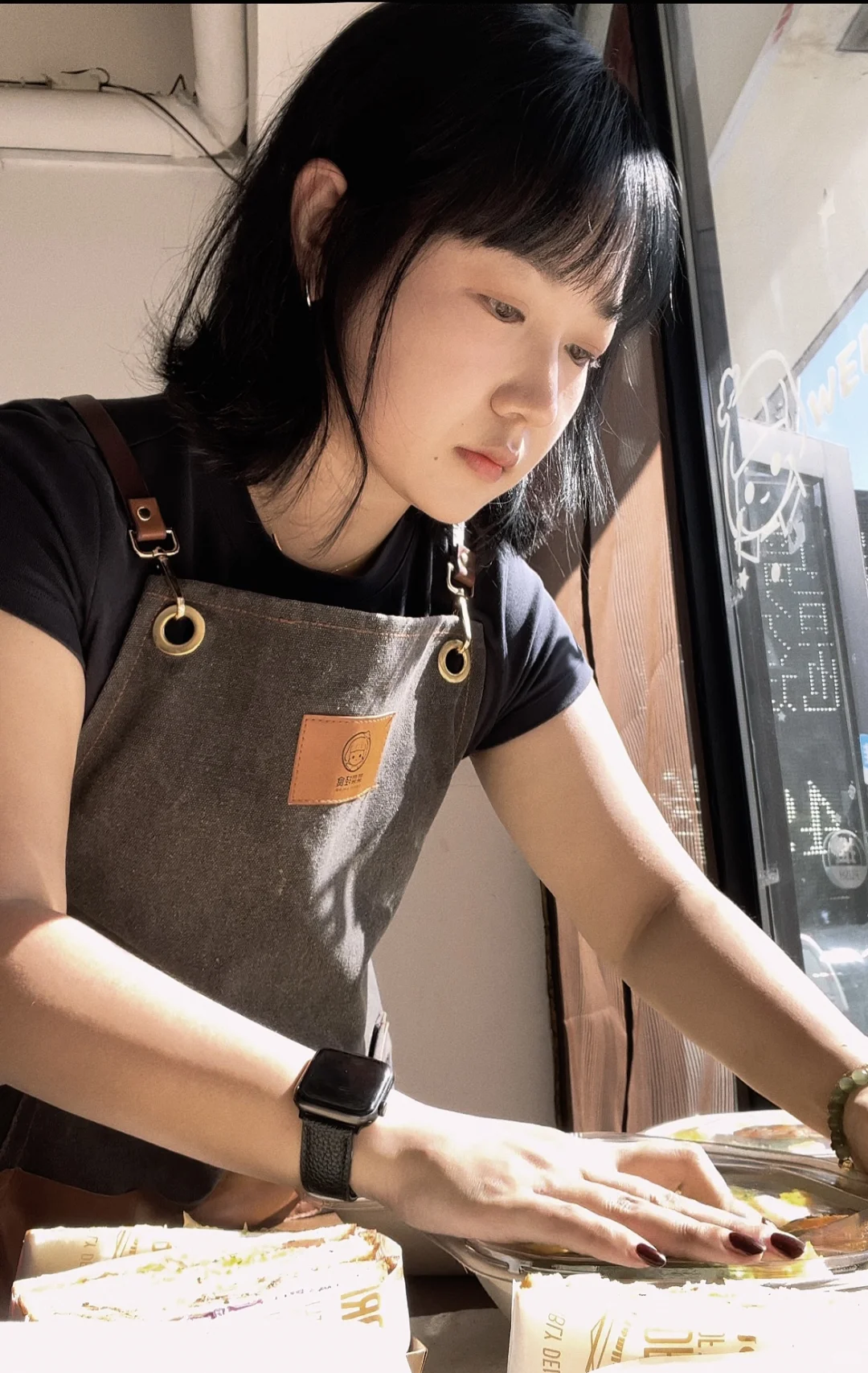在28岁那年，我开了一家很累很累的轻食店