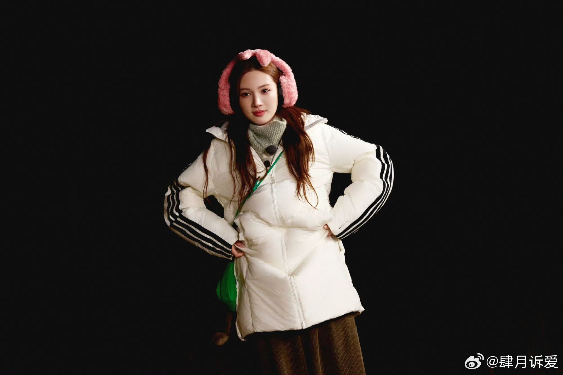 金晨15周年许个愿吧看到金晨15周年的混剪，在工位上偷偷抹眼泪！她真的太不容易了