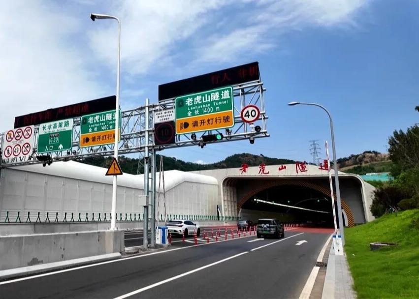 青岛市李沧区老虎山隧道即将开通公交线路！经过有关部门的实地考察论证后，青岛城运控