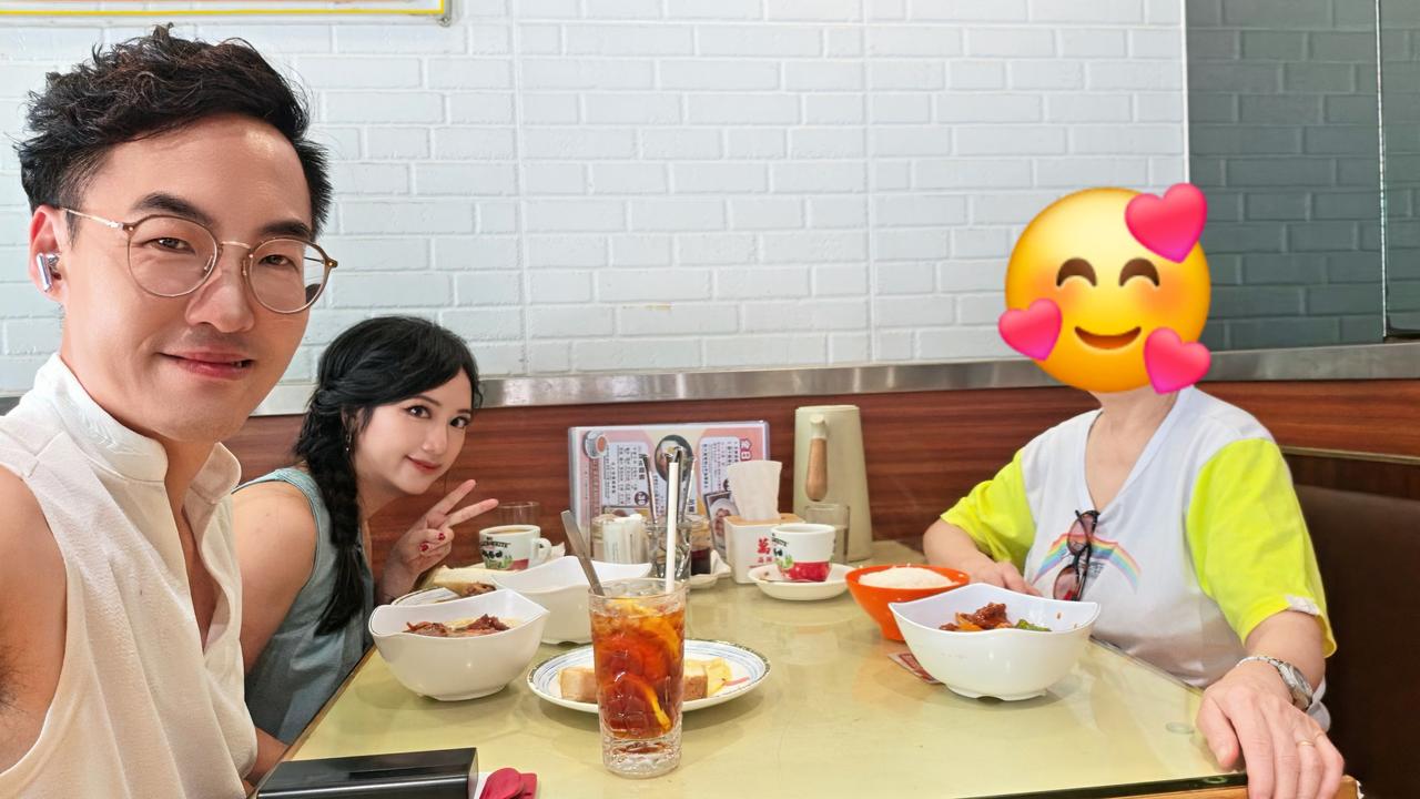 祝妈子生日快乐，身体安康❣️

妈妈生日快乐妈妈生日