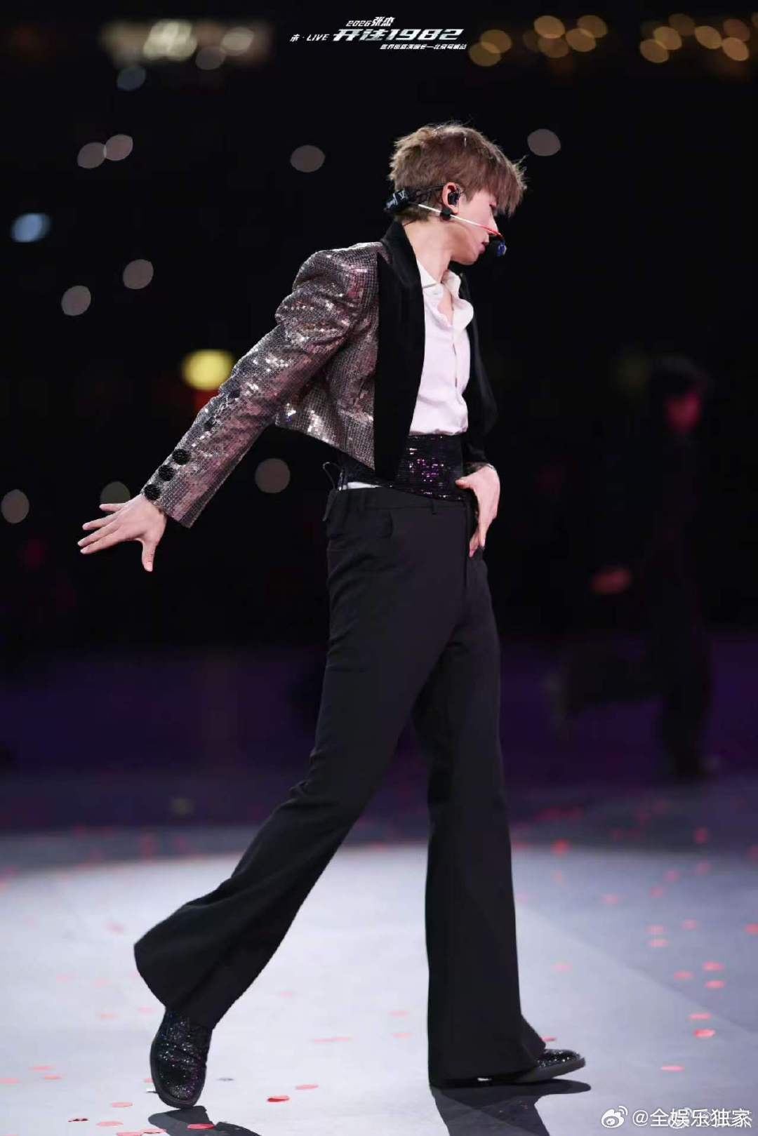 张杰张杰哽咽追忆爷爷 张杰清明前追忆爷爷爷爷的声音、礼物与指引，成就了今天的张杰