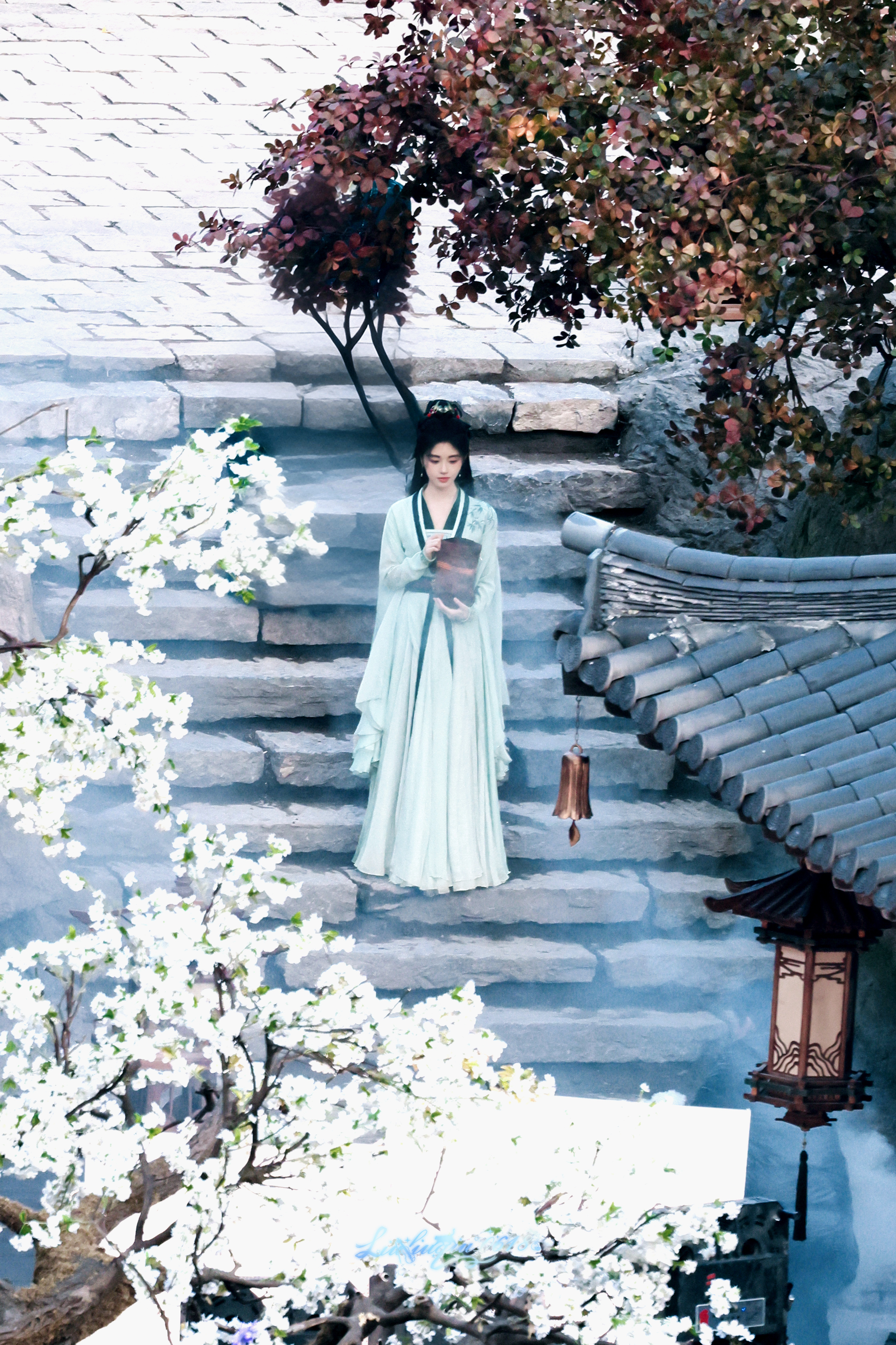 鞠婧祎鞠婧祎姜黎非 jjy鞠婧祎千香 小棒槌摇身一变 姜黎非来了！  专栏 · 