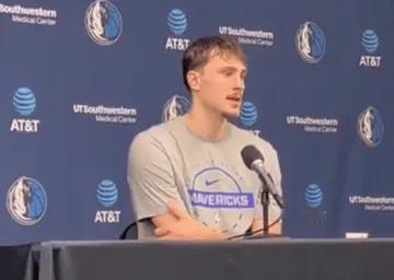 状元弗拉格这说话水准，这情商，越来越像球队老大了。
今天，独行侠主场打活塞，全场