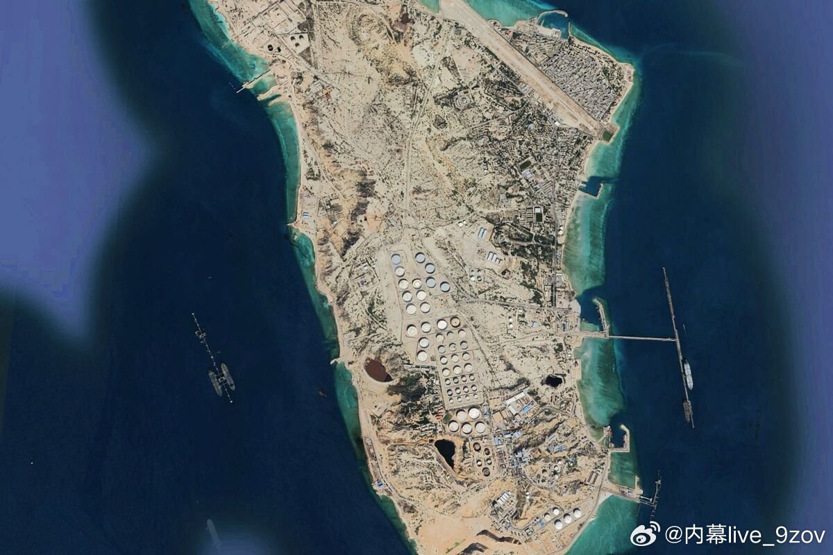 最新消息：美国官员已讨论过占领伊朗主要石油出口码头哈尔克岛的可能性。该岛承担着伊