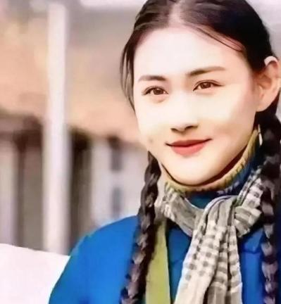 1969年，公社里丢了54元，16岁知青背了黑锅，失去返城机会，然而，他无意间发