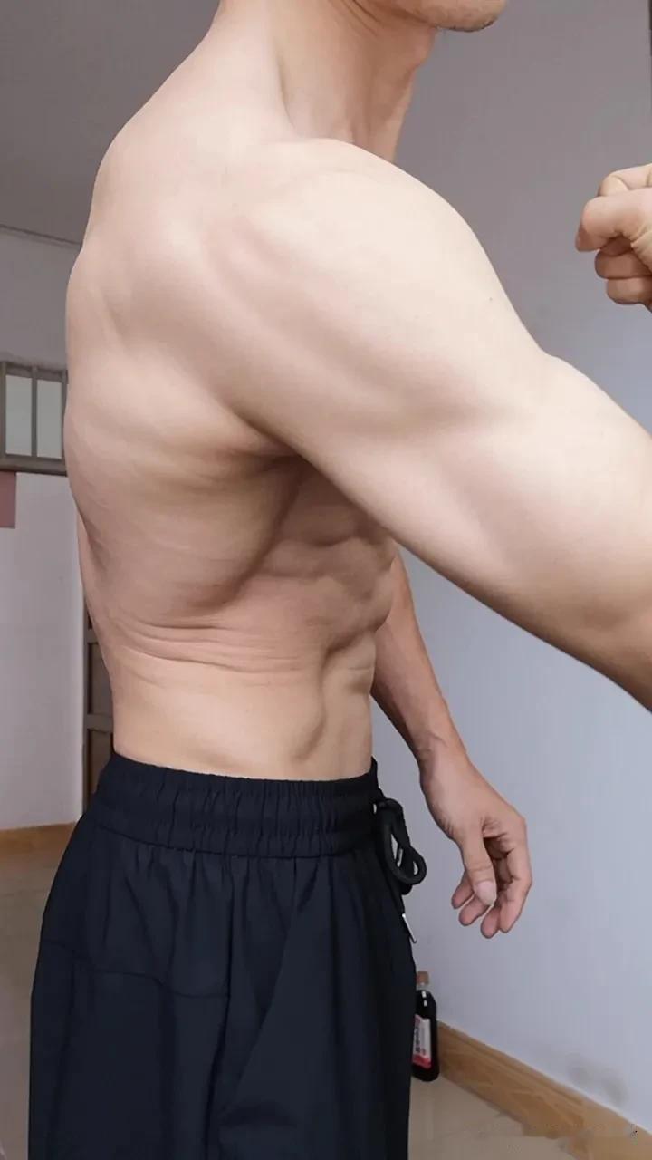 我预测《功夫女足》总票房会超过60亿，幅度大概60亿到80亿区间！
个人观点！