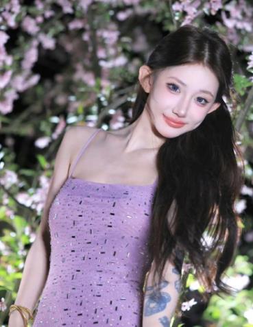 薛小婉回应和任权分手 网红薛小婉以激烈措辞回应与任权分手，痛斥男友任权擅自替自己