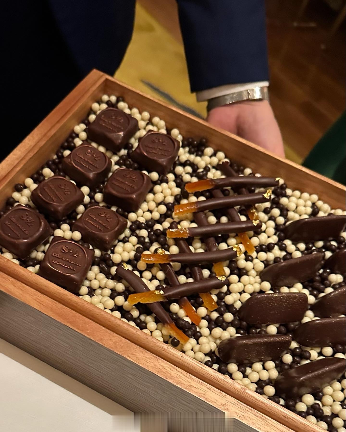 大家来澳门一定要试澳门店的8又1/2出品稳定惊艳 太绝了  ​​​