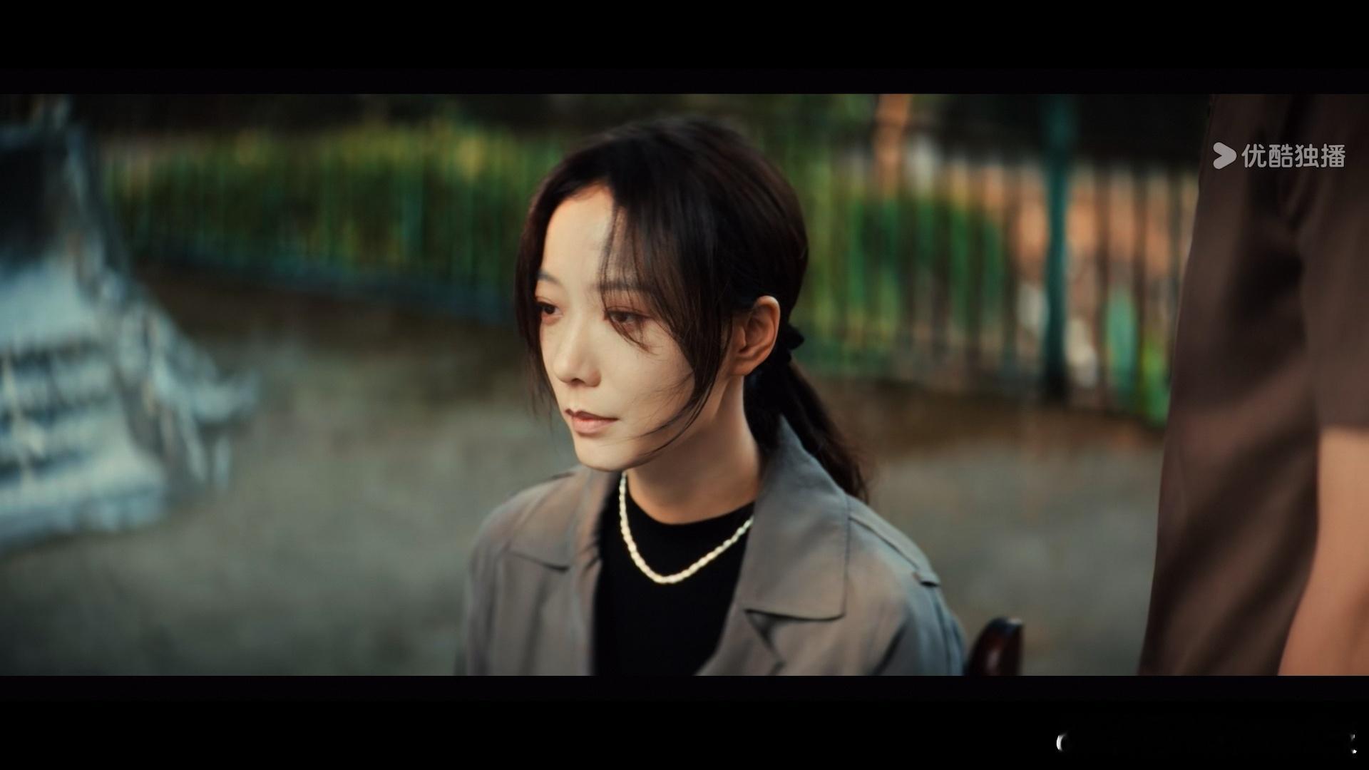 王珞丹 受害者不该被污名化 王珞丹说俞笑的经历要让更多人学会理解包容，受害者无罪