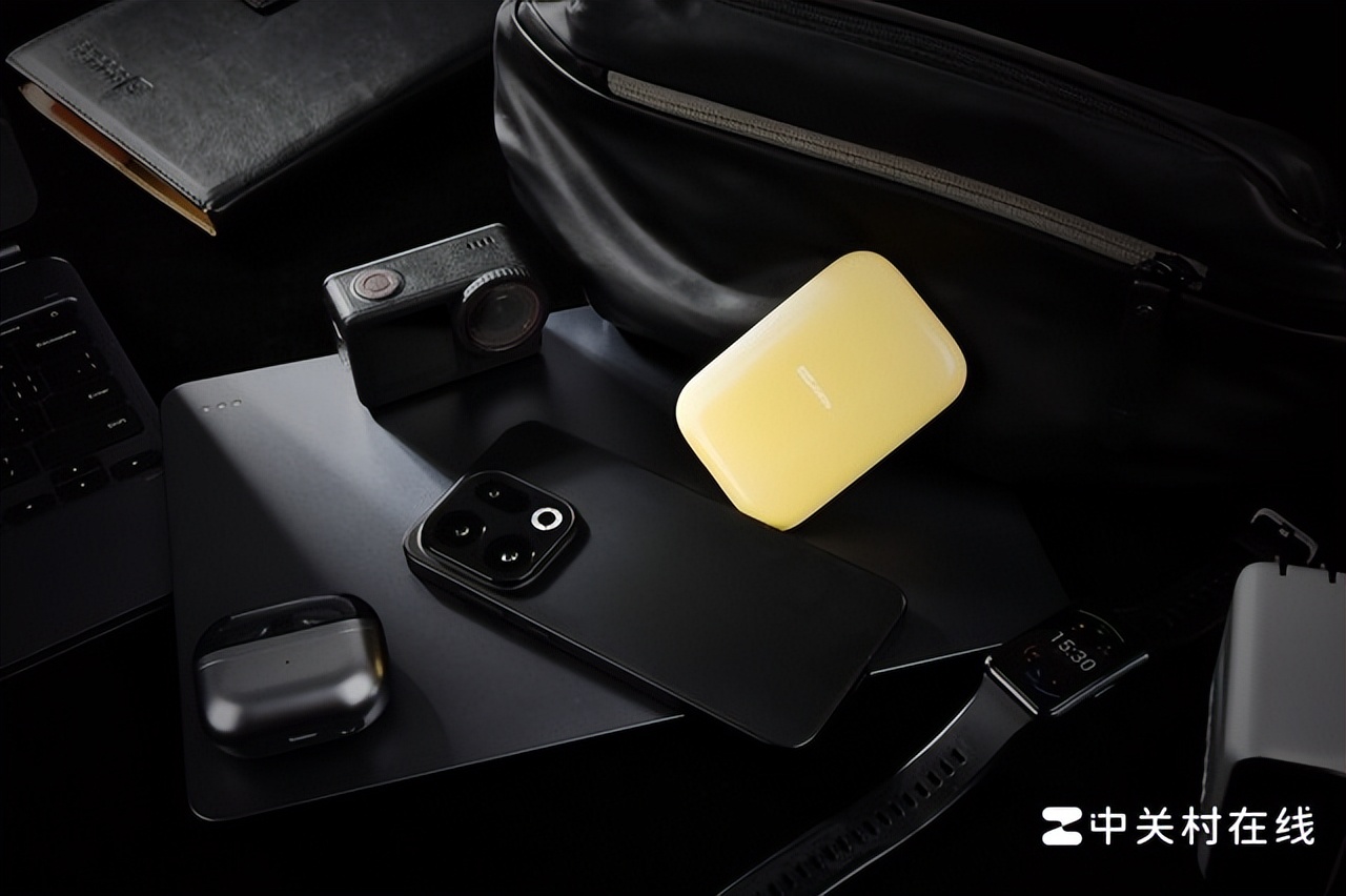 致態靈·潮流版PSSD圖賞：至高2000MB/s的磁吸式移動存儲新秀