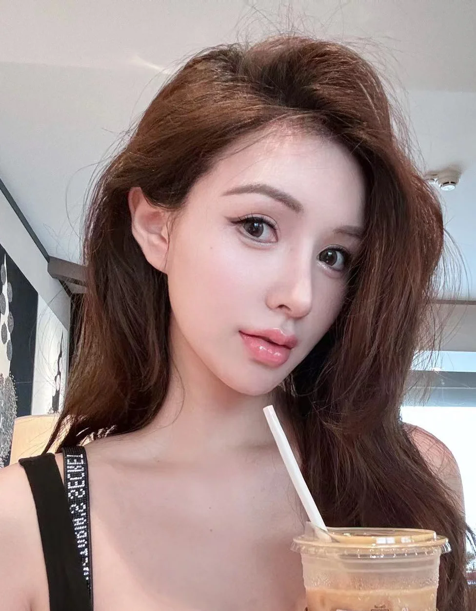 哪有那么多原生美女~~~