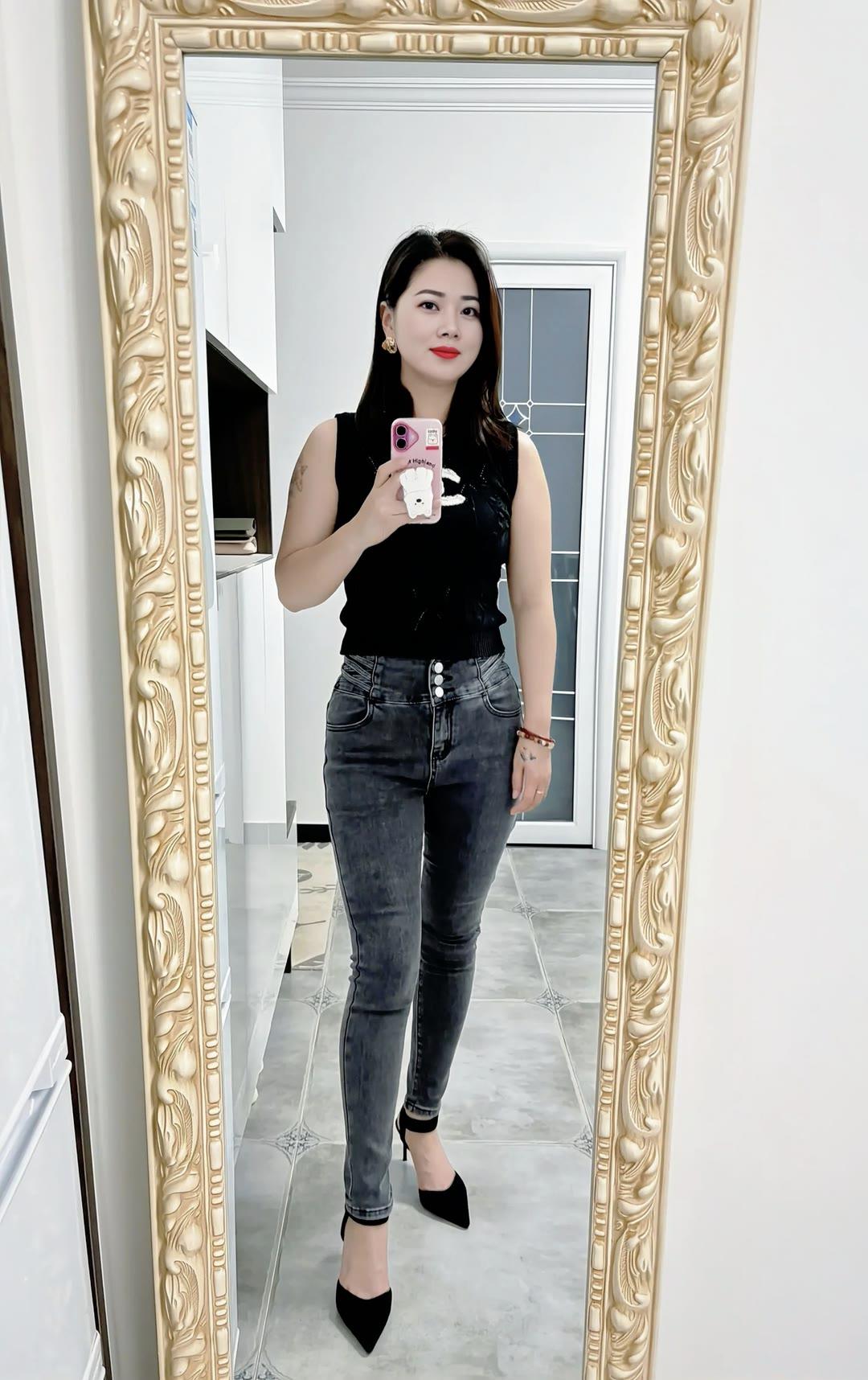 愿你心中有光，温暖如初，每一步都踏着希望，生活如诗般美好。🌞