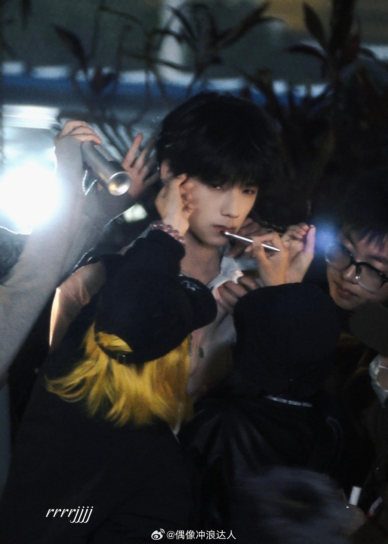 被这个王橹杰钓成了翘嘴。。能不能边拍边播啊，想看付彬言学长王橹杰男鬼人格溢出王橹