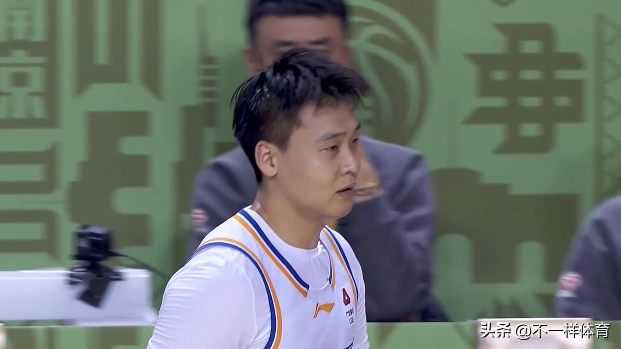 祝铭震16分，CBA同曦队88-90不敌北京队，赵睿24分4篮板6助攻，周琦10