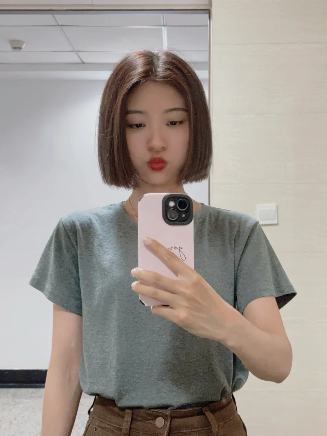 好爱自己的短发🤎
