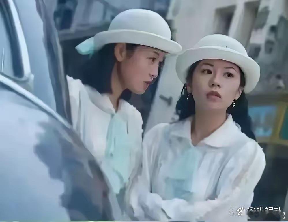 马伊琍和贾静雯在这部剧里的装扮可漂亮啦，就算放到现在也不会过时，大家知道这是哪部