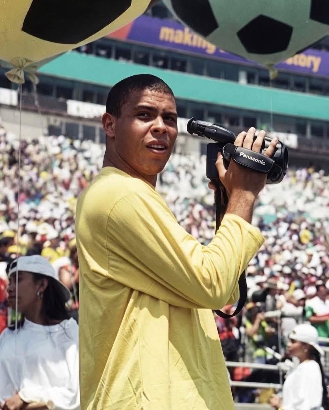 【老照片】 世界杯 🇧🇷Ronaldo at USA '94 📹 