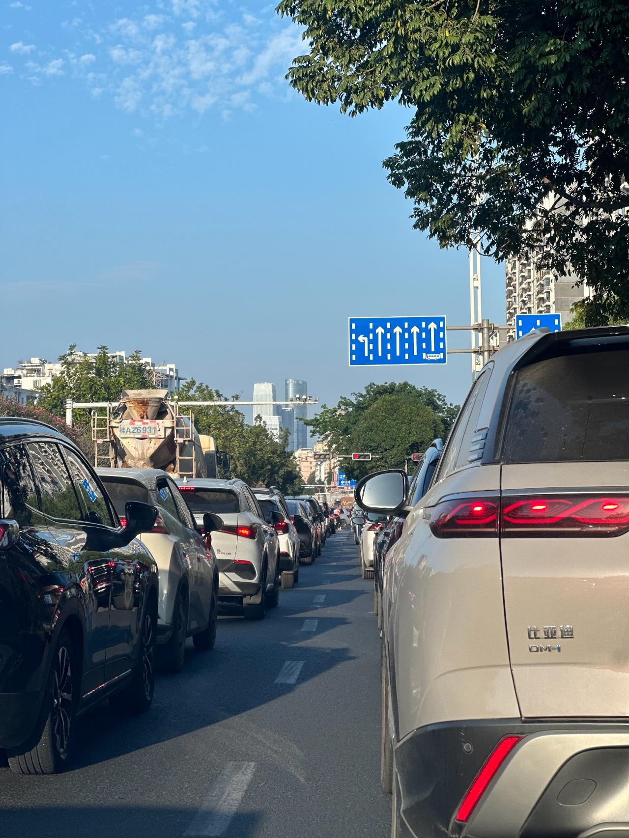 交强险新规来了！
6月1日起，
交强险告别统一950元，正式开启奖优罚劣新模式，