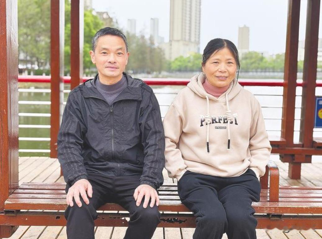 2024年，武汉一男子，弟弟病逝，留下百万遗产，交由哥哥处置，夫妻二人守住本心，