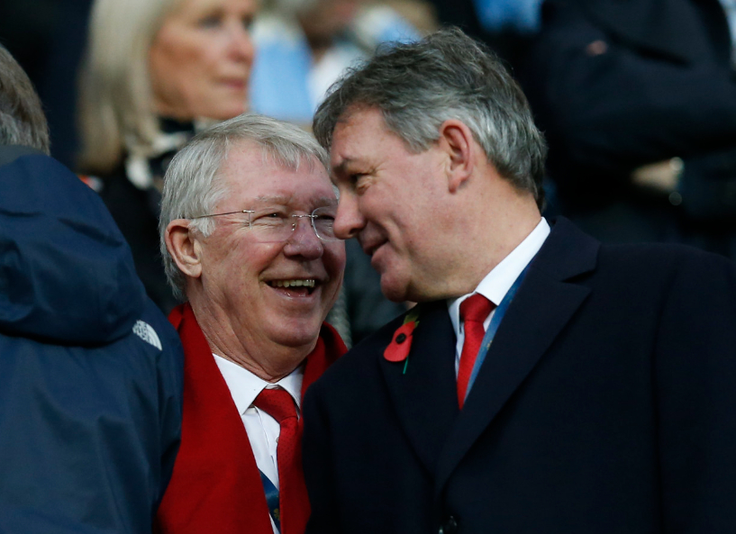 《太阳报》报道，曼联名宿布莱恩·罗布森成立财务机构，帮助球员避免被骗钱。现年69