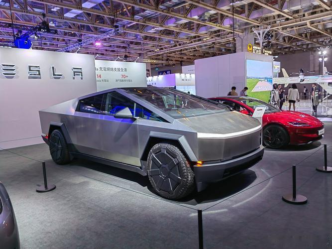 15万这个赛道还是太拥挤了  汽场全开   🚗当我们谈到15万预算选车时，真的