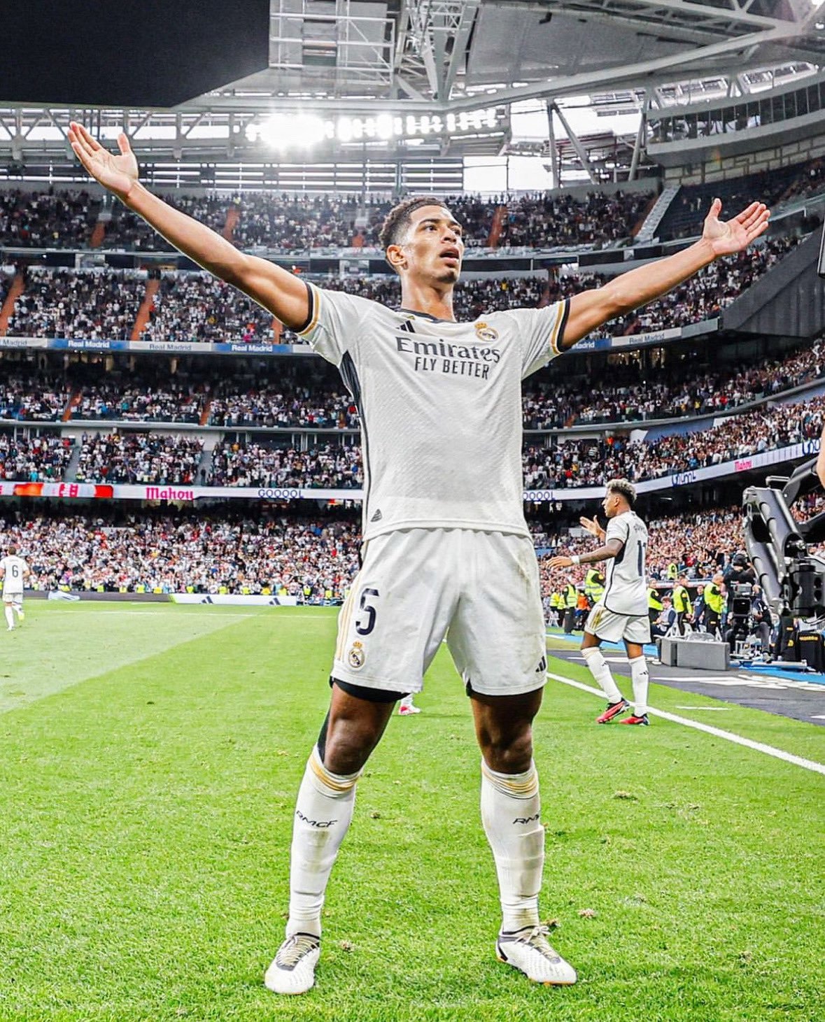 披头士之夜：Hey Jude vs 黄色航母 ​​​