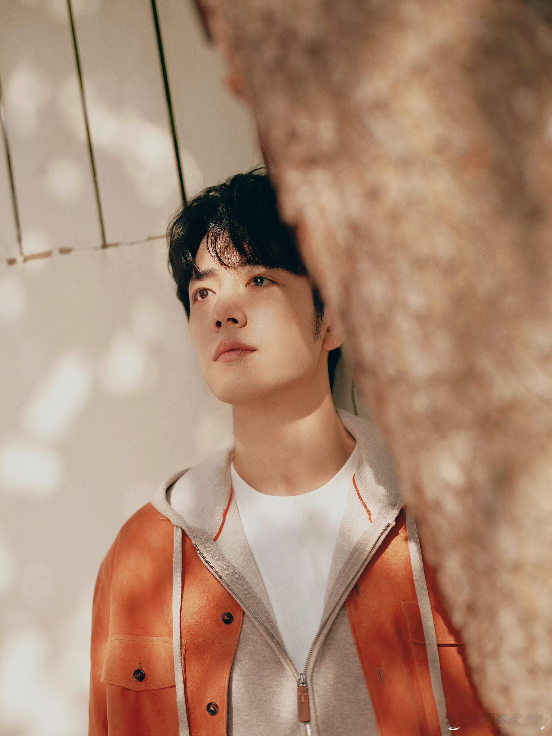 肖战今日现身澳门银河购物中心出席TOD'S旗舰店开幕活动引爆全场，品牌大使肖战以