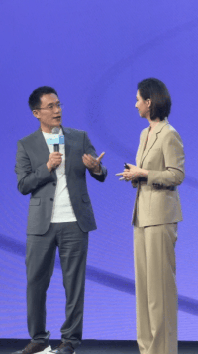 王腾重返发布会舞台王腾亮相北京谈睡眠科技新风口终于有人来拯救我们当代年轻人的睡眠