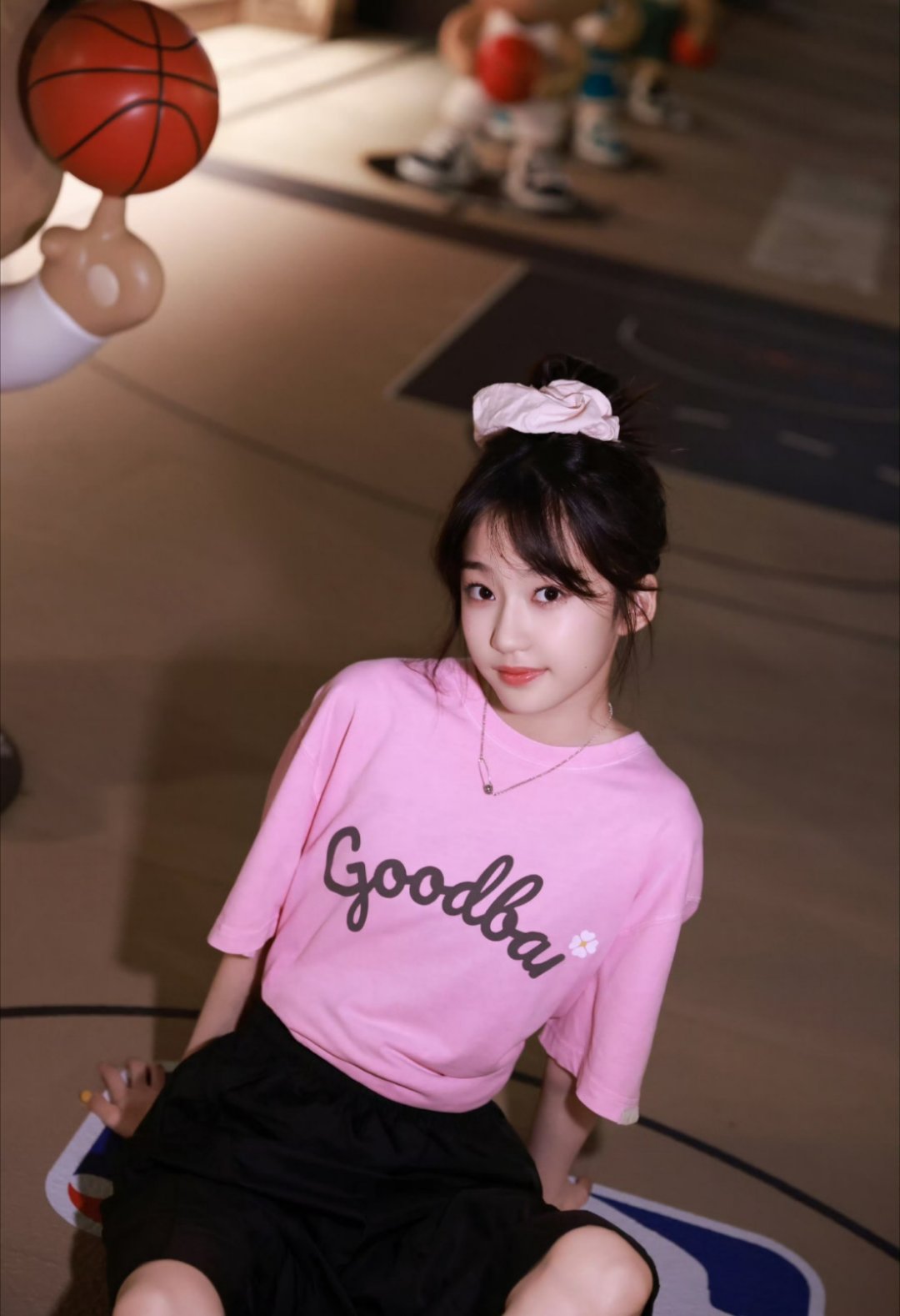 陈芷琰妹妹以后这么美的照片要早点和橙汁们分享哦～多抖抖库存 