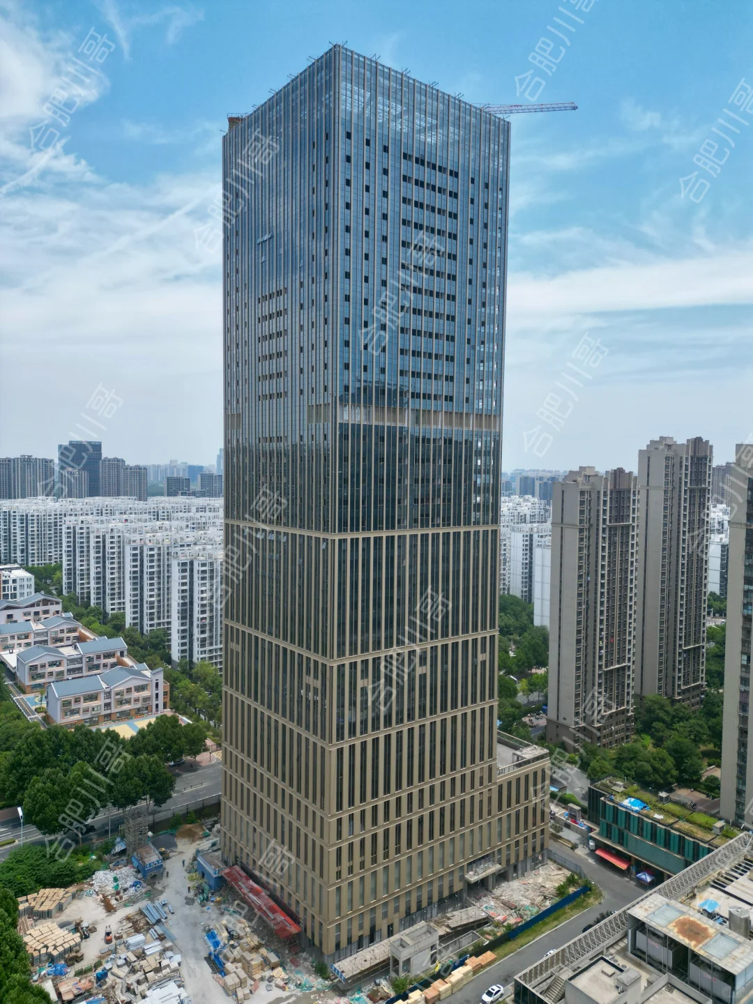 滨湖又一商业项目复工了，不容易啊。