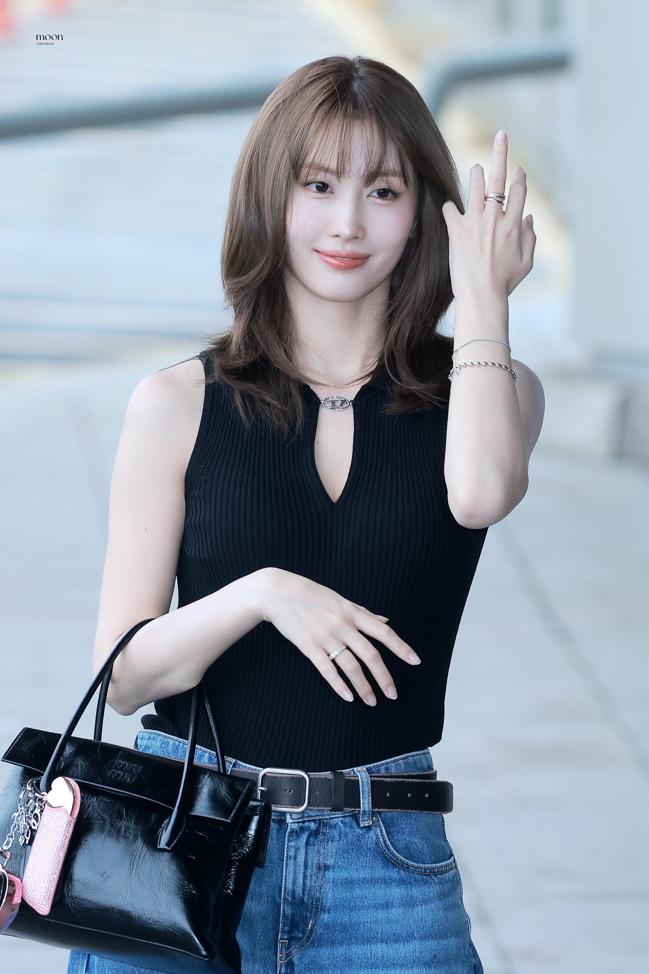 Momo平井桃🍑平井桃MiuMiu大使 260721 金浦机场出境 饭拍图美神