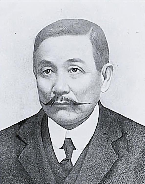 孙中山他哥，孙眉，在夏威夷有6000英亩地，几万头牛马，人送外号"茂宜王"。
