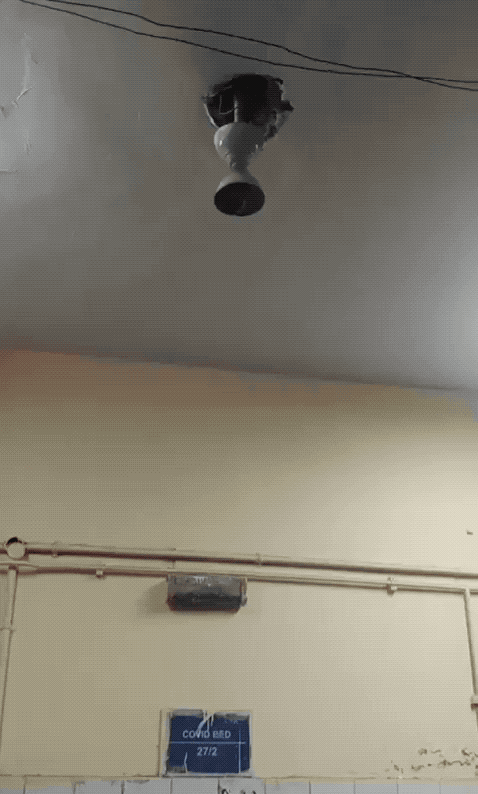 匪夷所思的视频：印度42岁病人被医院天花板吊扇砸死！印度德里一家医院急诊室近日发