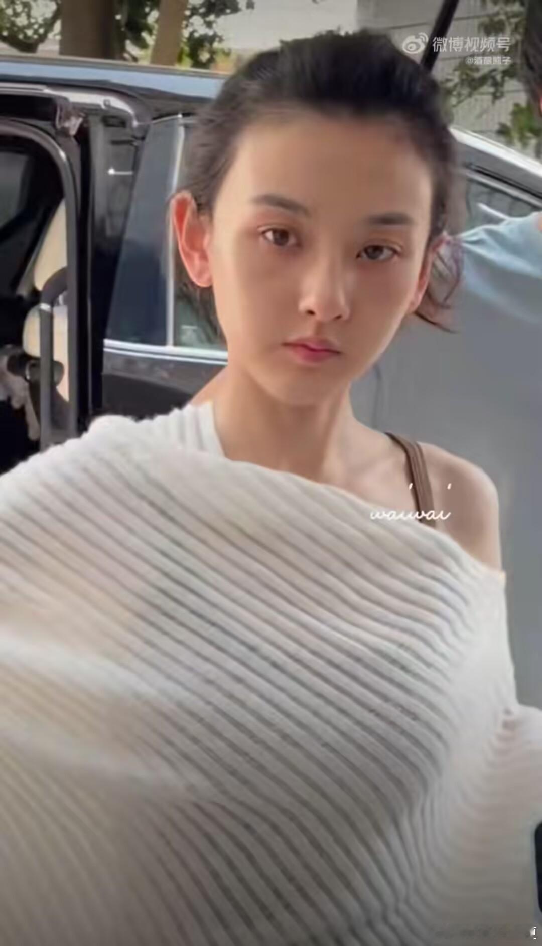 宋祖儿纯素颜素颜好牛 