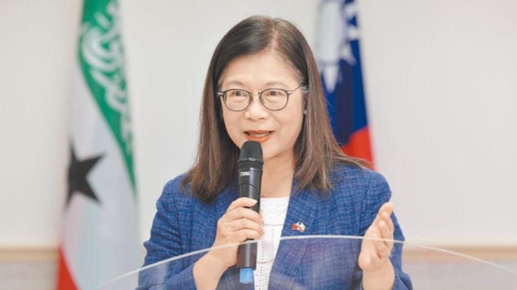 台“海委会主委”管碧玲发表声明，

4月7日，针对国民党主席郑丽文今天赴陆启动2