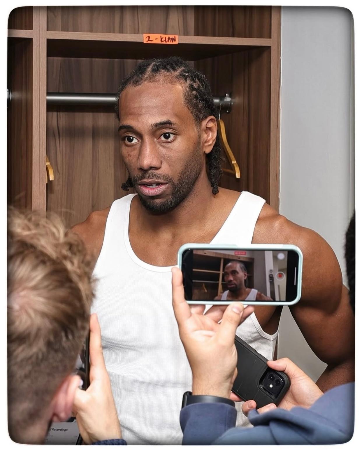 ESPN记者Baxter Holmes：“快船的球员们都很喜欢并钦佩伦纳德，这种