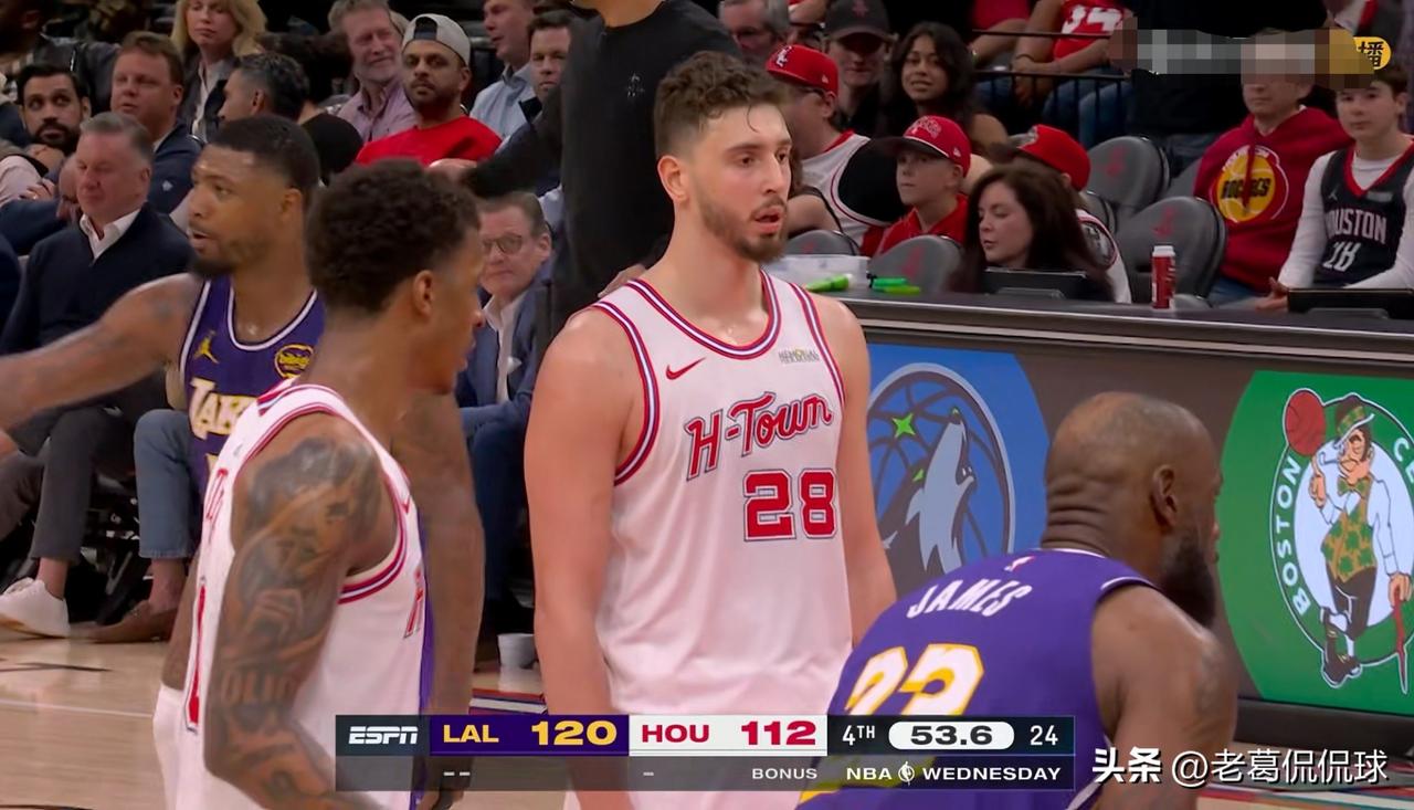 火箭巨星申京终于不为球队的失利背锅了！虽然今天火箭在主场以116：124不敌湖人