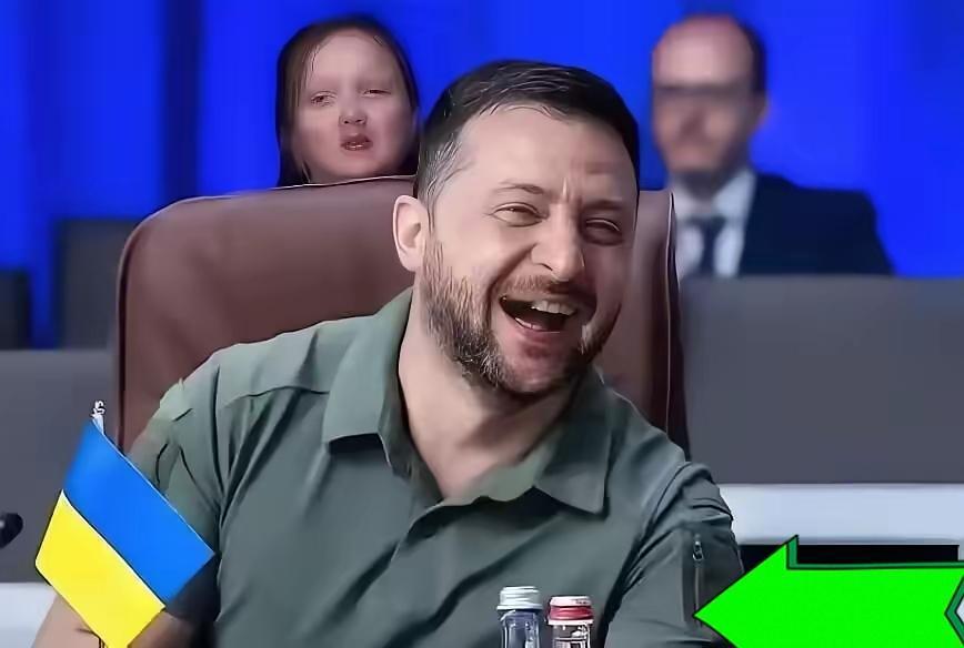 乌克兰总统府官方发布
泽连斯基强硬表示：无论在任何情况下，乌克兰都不会在法律上承